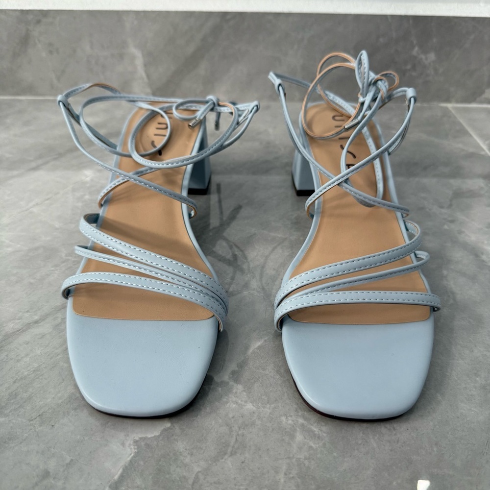 NWOT Women’s Unisa Venina Lace Up Tie Strappy Block Heel Sandals Size 10 - Picture 4 of 14